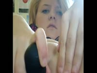 Amateur blonde pleasures herself on webcam